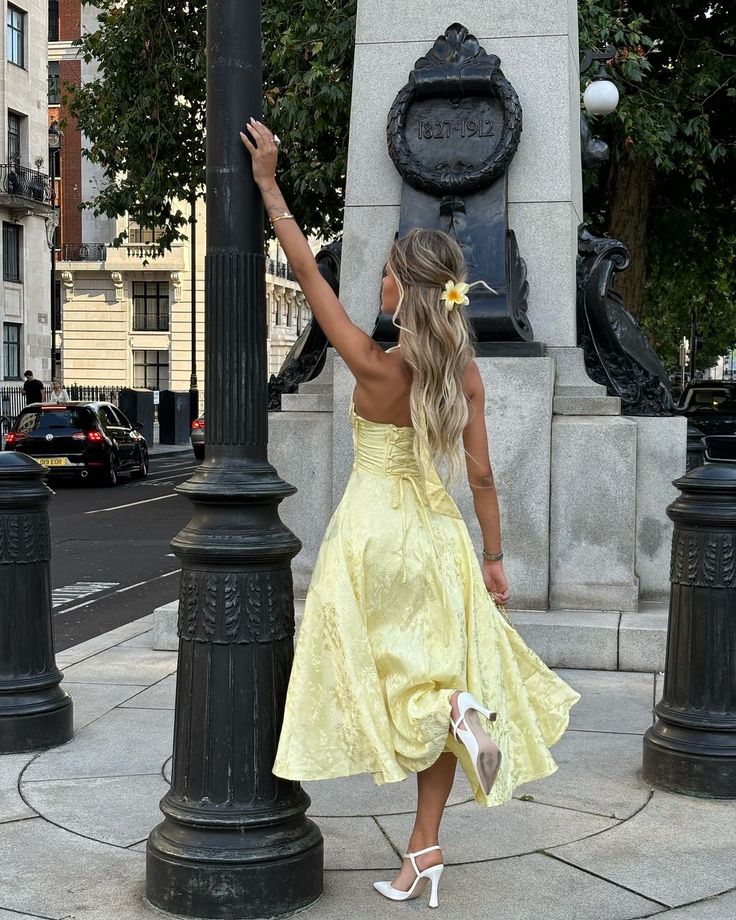 Dyandra | Midi Dress